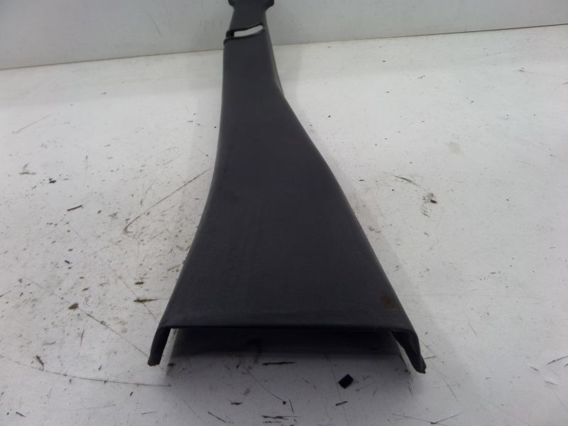 Mercedes E V Left B Pillar Trim W Oem