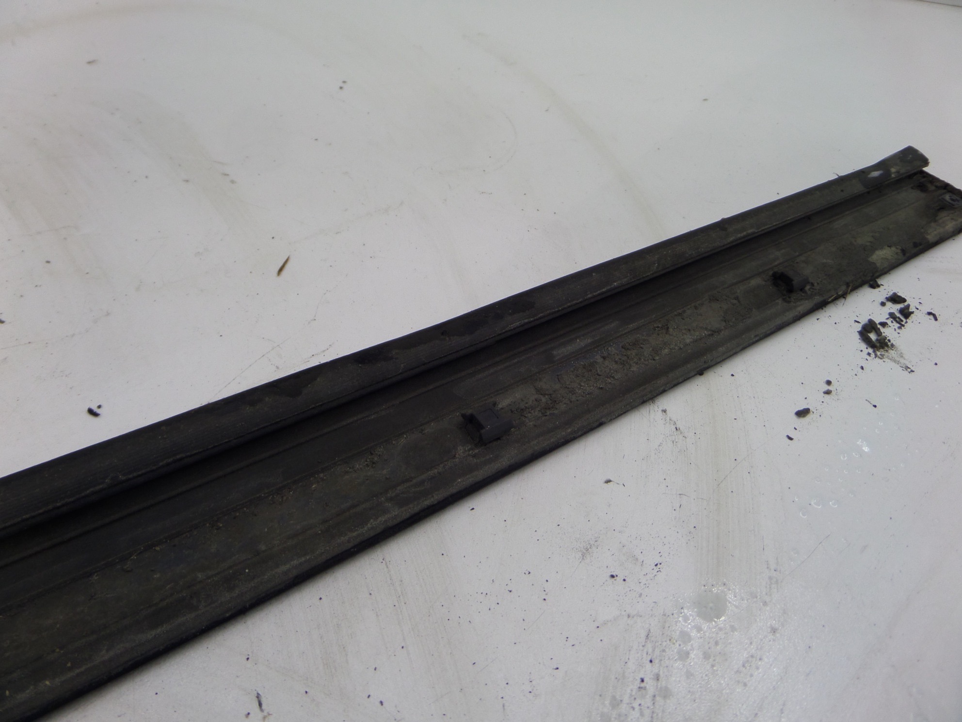 Audi A3 Right Front Lower Door Blade Molding Black 8P 06-08 OEM | eBay