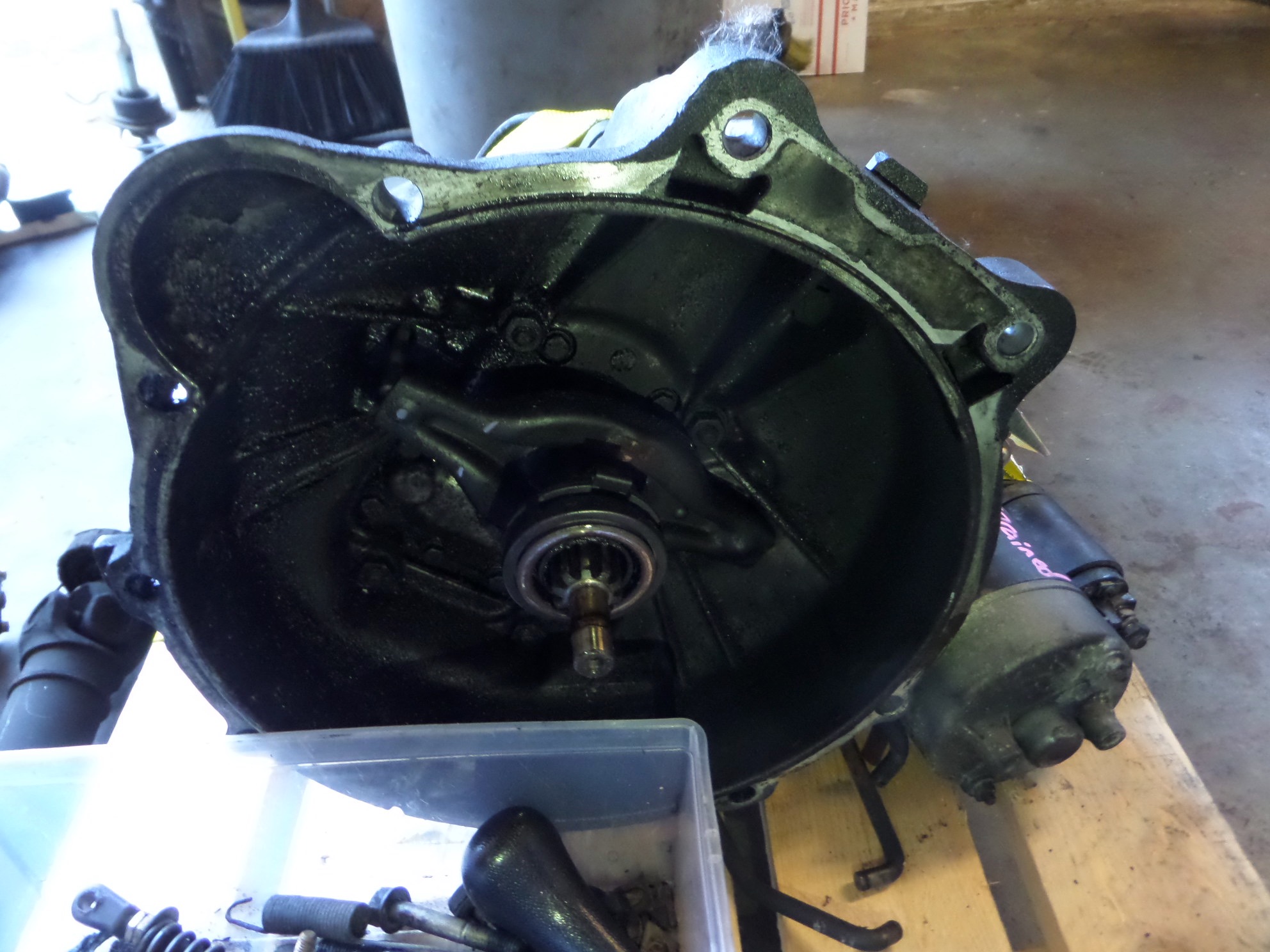 Mercedes w123 manual gearbox exploded