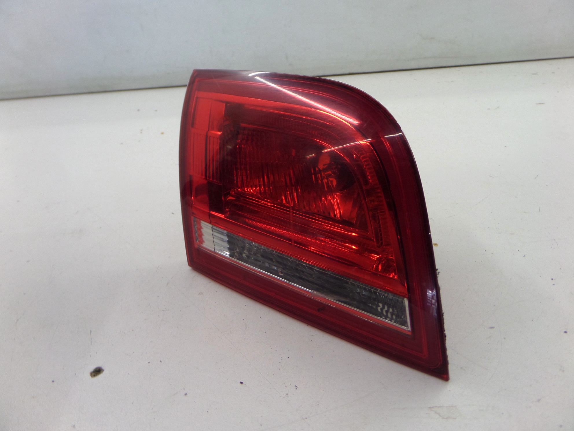 audi a3 2007tail light housing connector